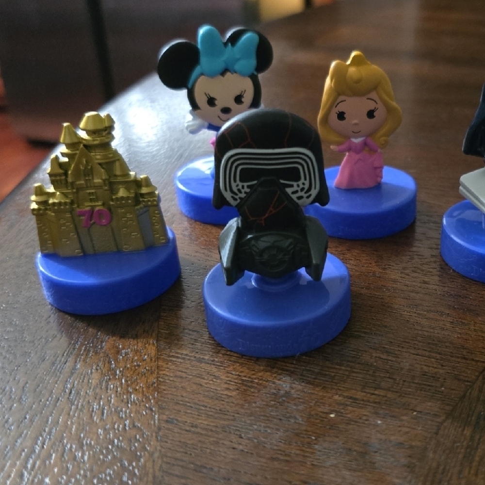 Disney McDonalds 70th Toys, Gold Castle, Vader, Kylo, Minnie - Picture 3 of 4